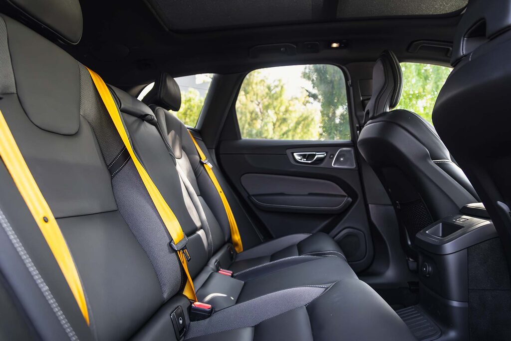 Volvo XC60 T8 AWD Polestar Engineered interior