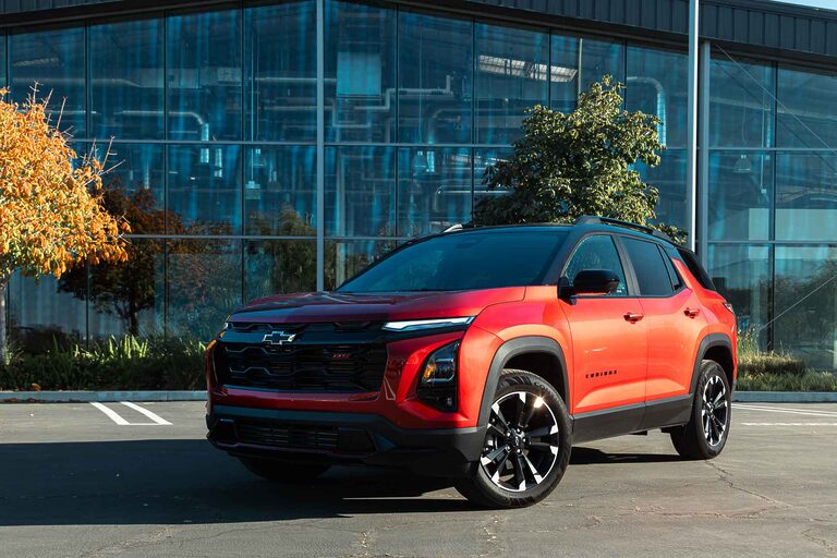 Chevrolet Equinox RS exterior